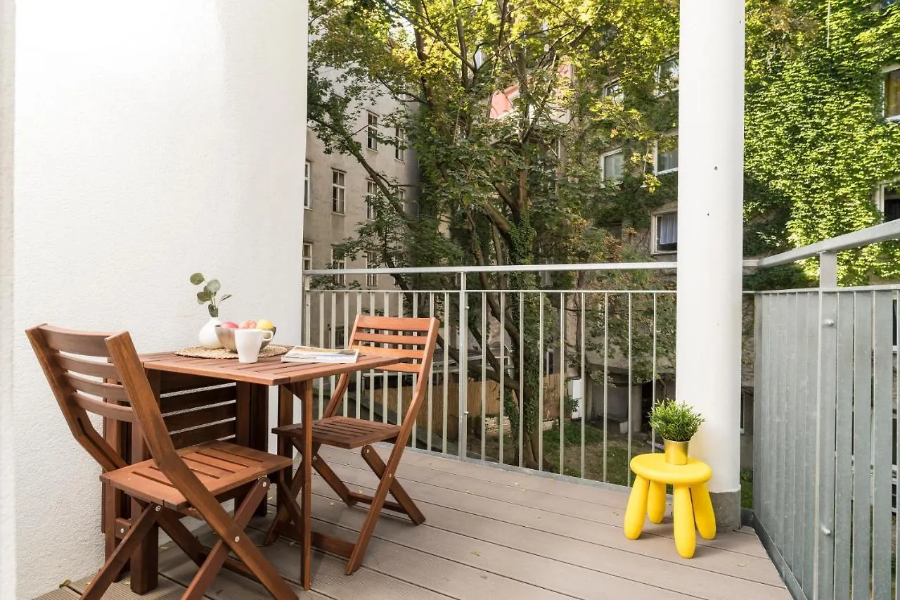 Apartment Prater Balcony Suite Vienna