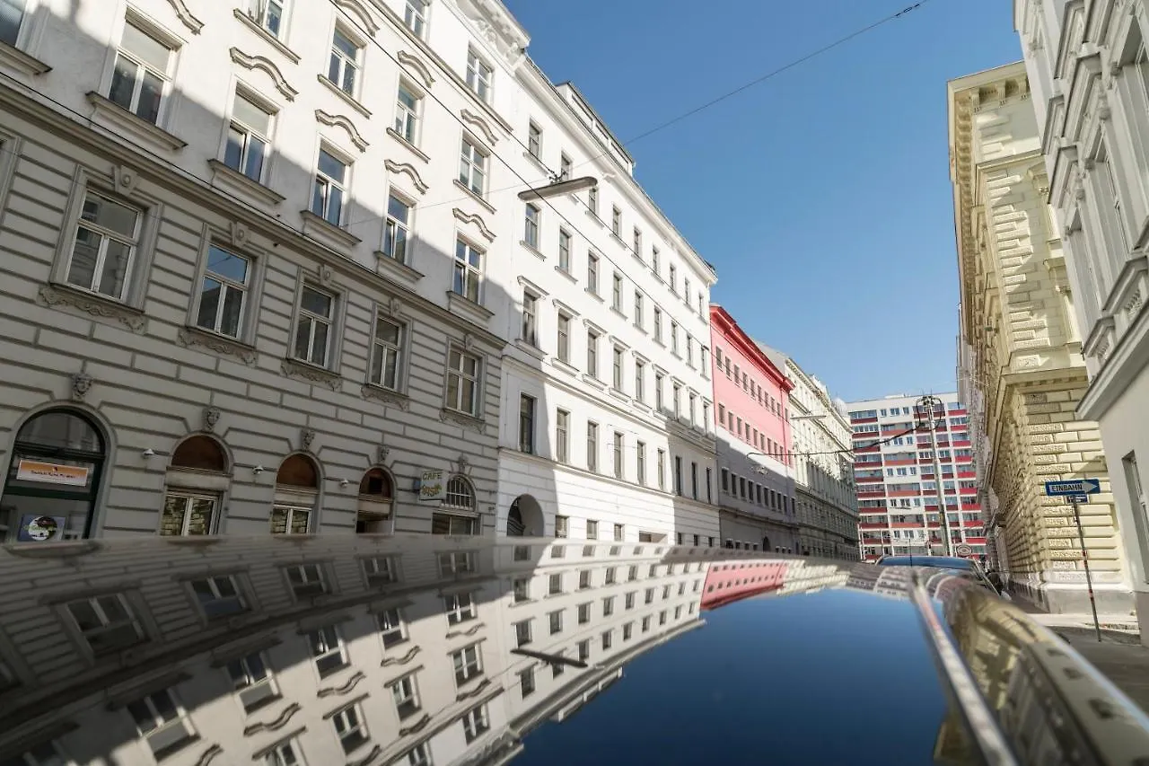 Apartment Prater Balcony Suite Vienna